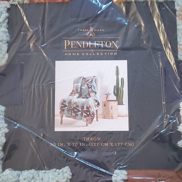 🔥🔥 Pendleton Sherpa Fleece Throw Avra Valley Reversible 50”x70” New - Picture 2 of 7